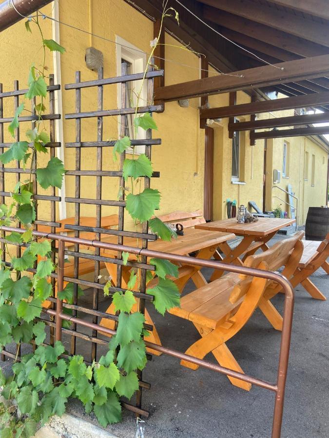Gasthaus Zur Rose 알렌 외부 사진